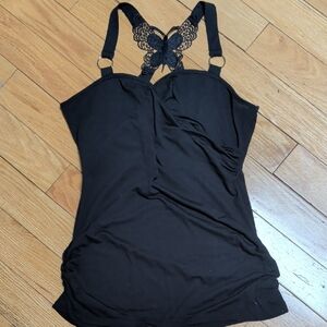 Chic Black Women's Tank Top with Lace Accent